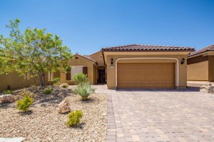 1295 Heritage Trail in Sun City Mesquite, 1571 sq ft, 2/2 + den, beautiful build in wall unit, view of Mesa and South mountains, beautiful upgrades $340,000