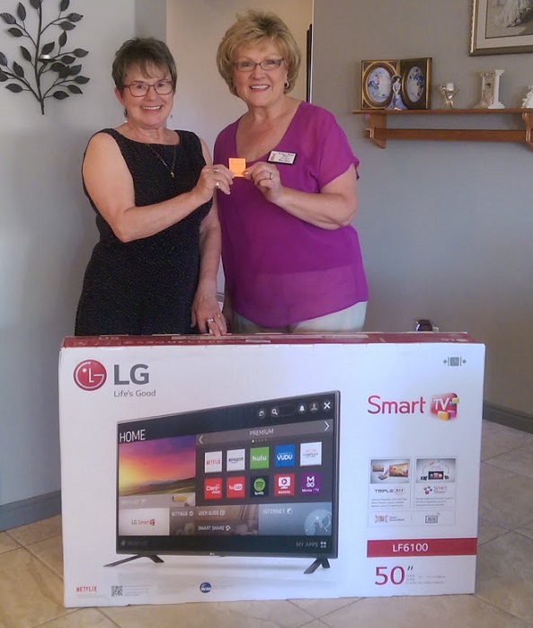Ms. Senior Mesquite Pageant announced the winner of the annual fundraising Smart TV raffle. Mary Nelson, right, Publicity & Marketing for the Pageant, presents the winner, Renee Havener her new TV. The Pageant wishes to thank everyone who supported Ms. Senior Mesquite Pageant's fundraising efforts. 